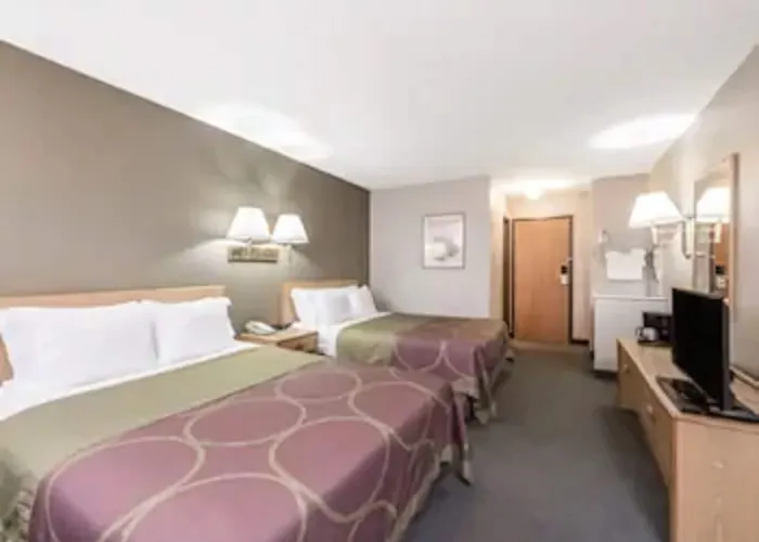 Super 8 By Wyndham Bernalillo